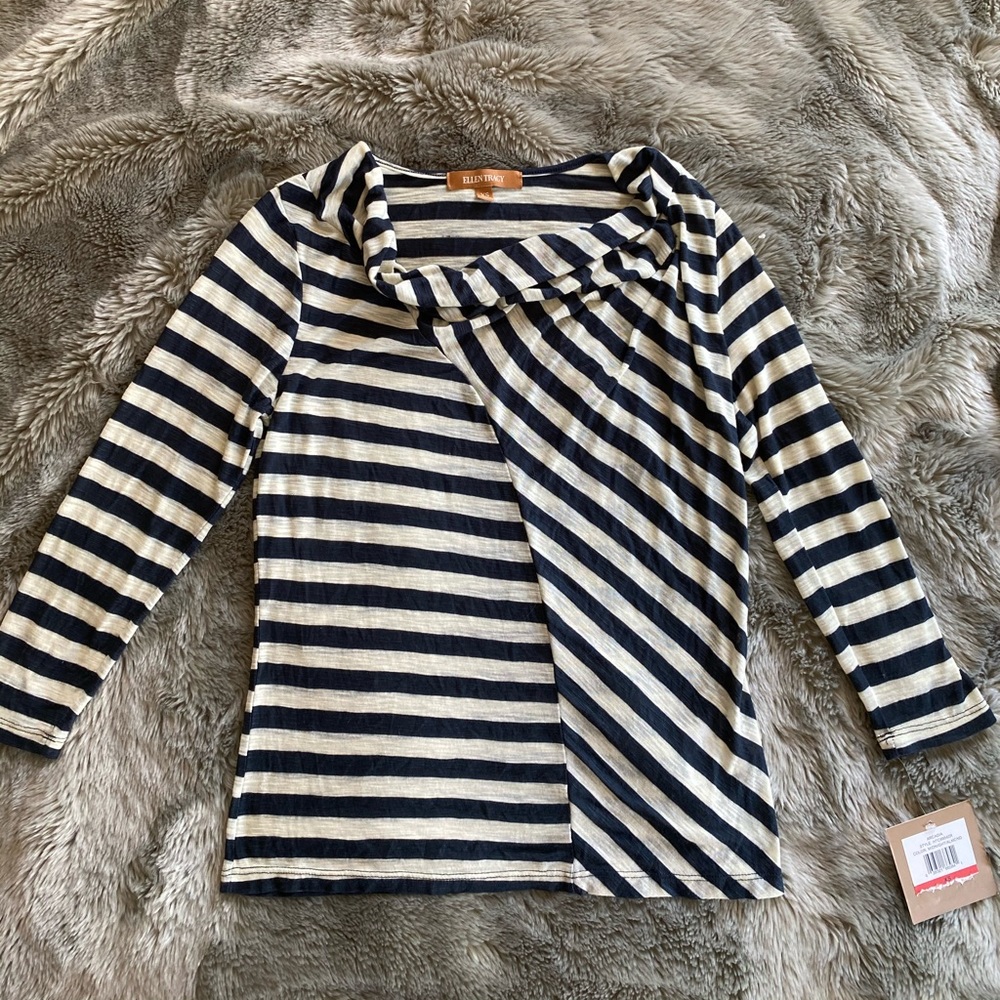Ellen Tracy cowl neck 3/4 shirt